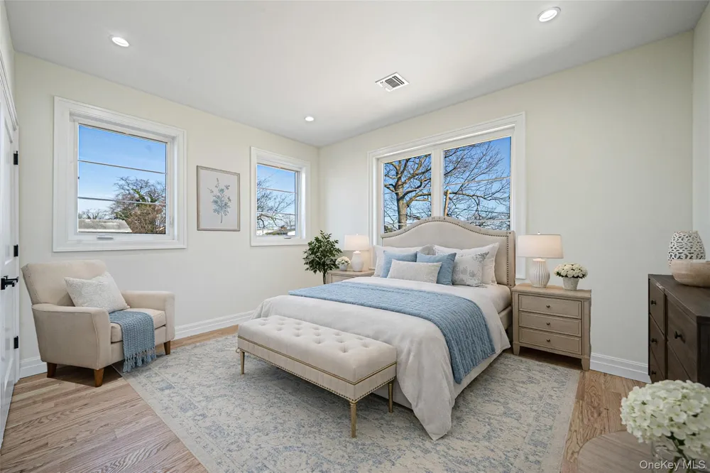 1089 Linden Street Valley Stream, NY 11580