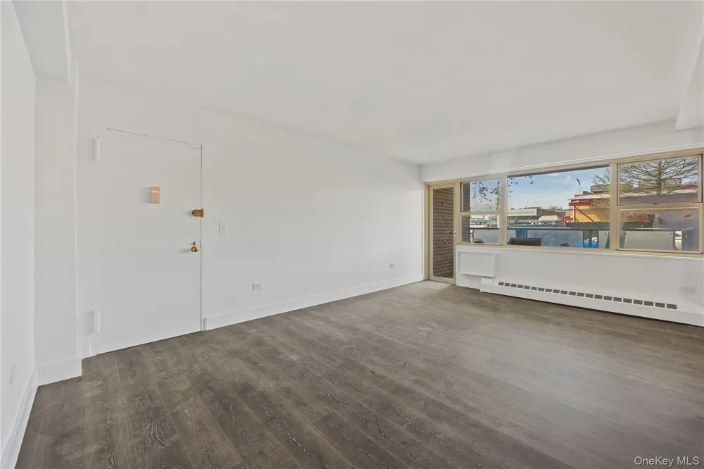 1050 Vermont Street #4B Brooklyn, NY 11207