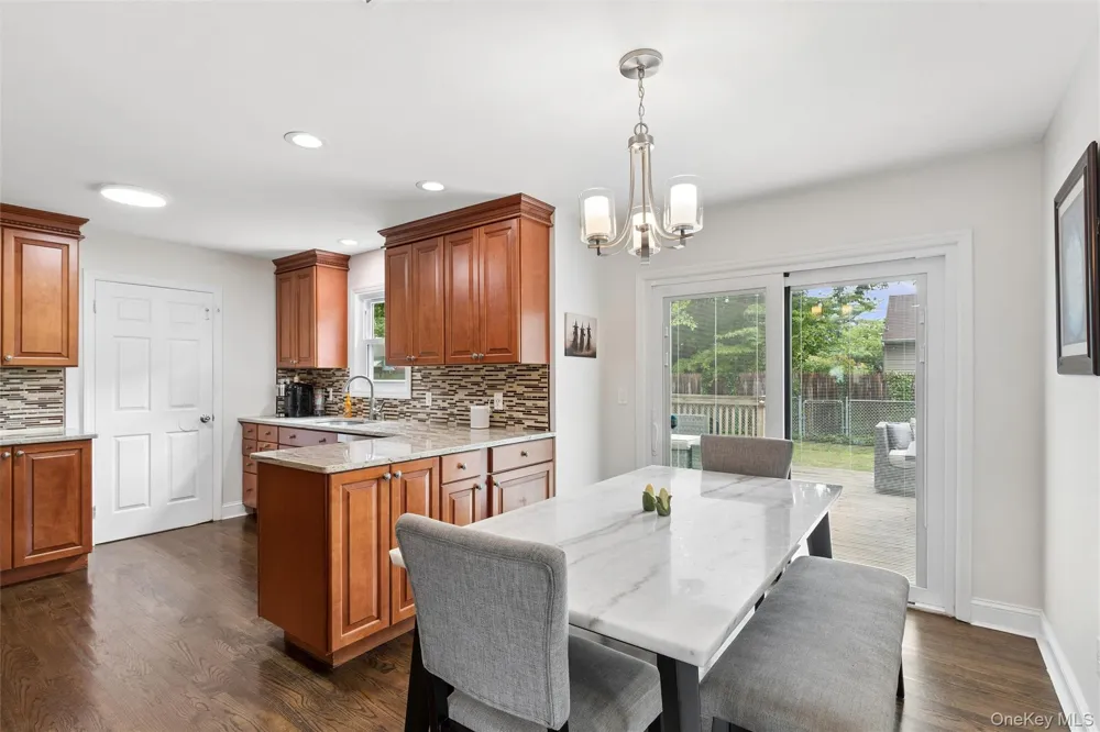25 Ocean Avenue Center Moriches, NY 11934
