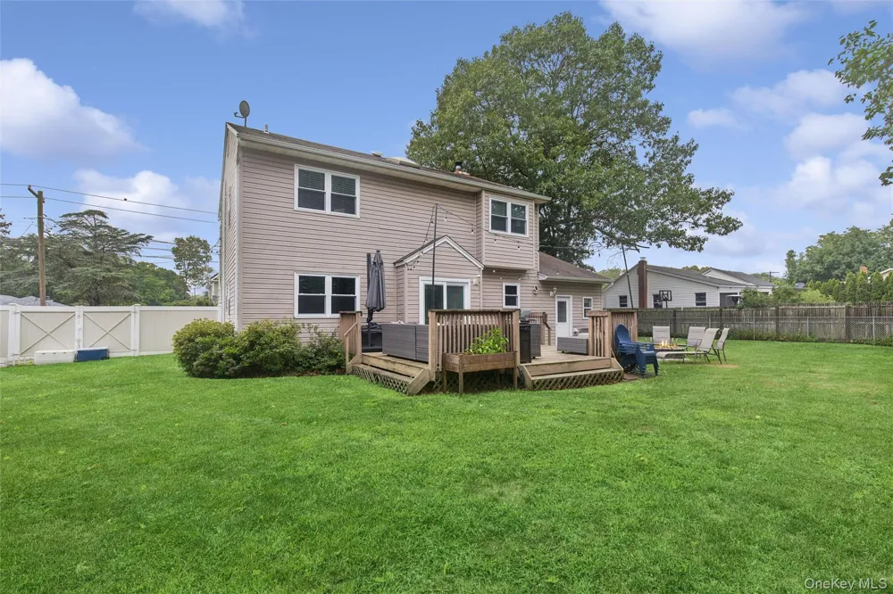 25 Ocean Avenue Center Moriches, NY 11934