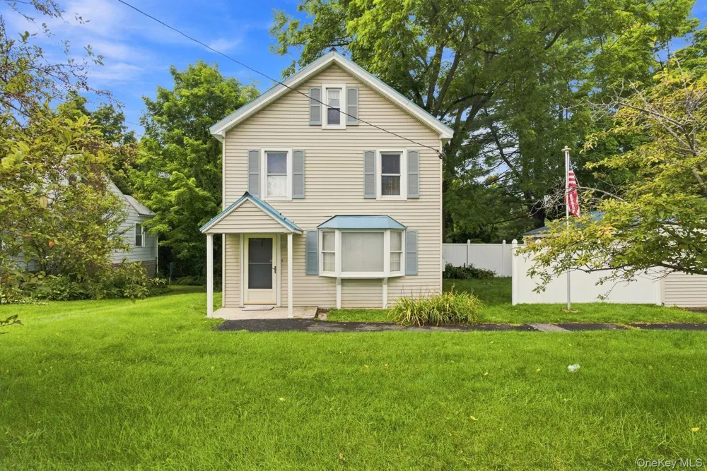 344 Broadway #9W Ulster Park, NY 12487