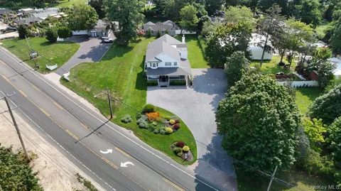 250 Montauk Highway