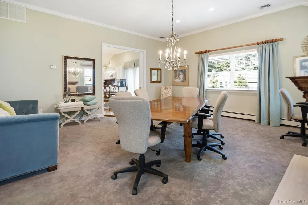 250 Montauk Highway East Moriches, NY 11940