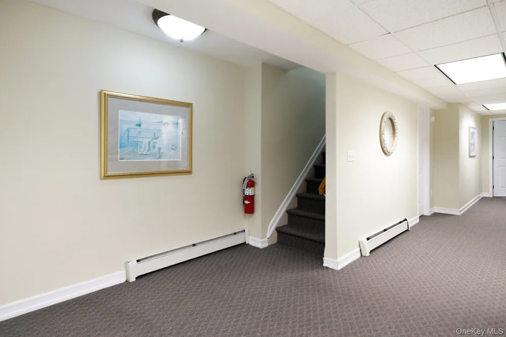 250 Montauk Highway East Moriches, NY 11940