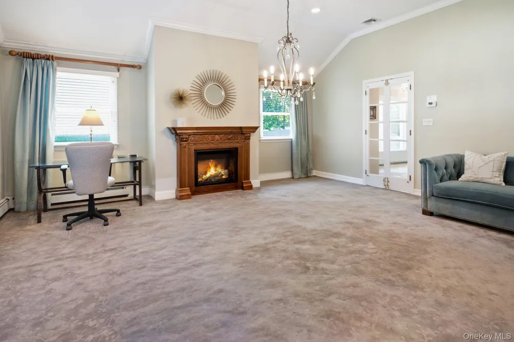 250 Montauk Highway East Moriches, NY 11940