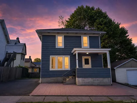 39 Crescent Place
