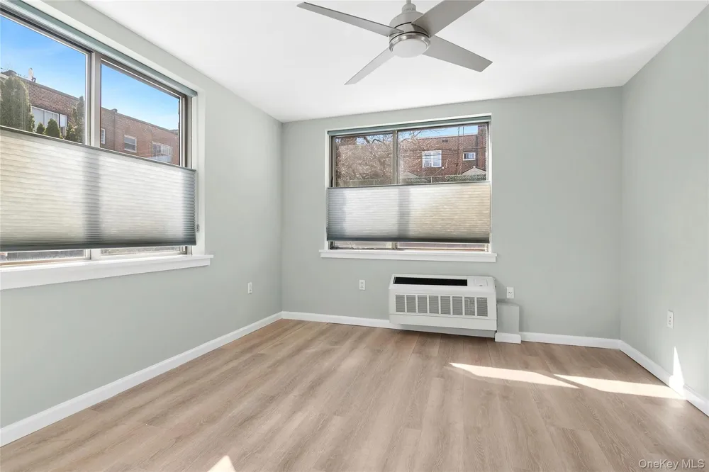 33-30 61st Street #105 Woodside, NY 11377