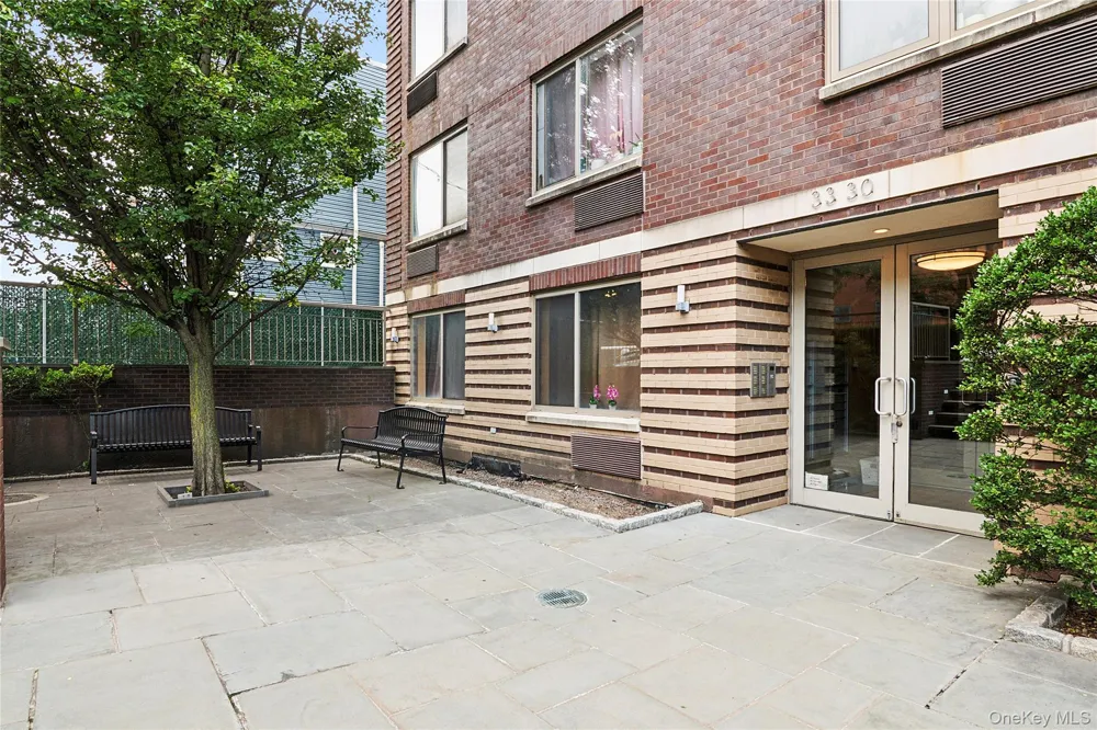 33-30 61st Street #105 Woodside, NY 11377