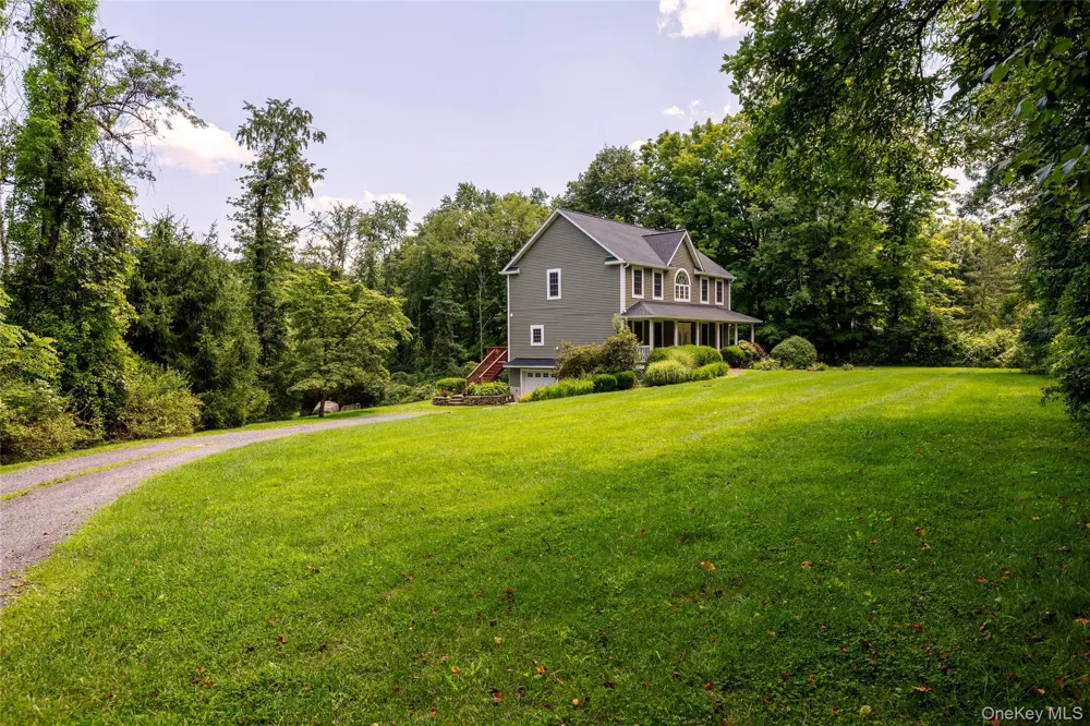 555 Plutarch Highland, NY 12528