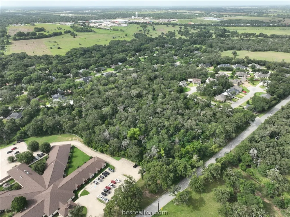 7 Country Club Drive Caldwell, TX 77836