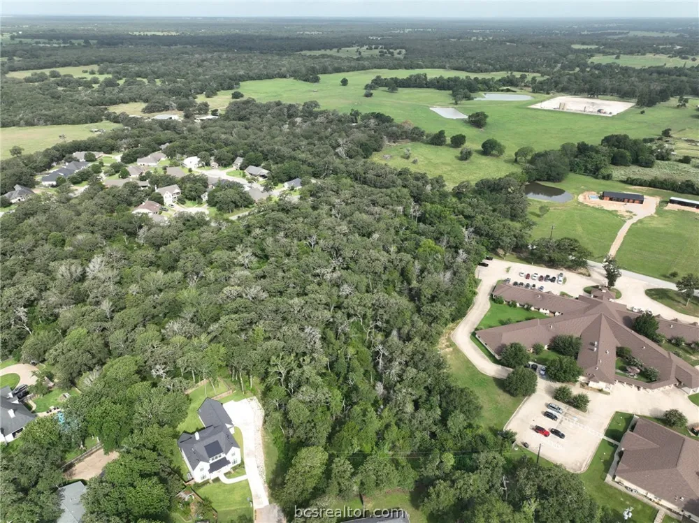 7 Country Club Drive Caldwell, TX 77836