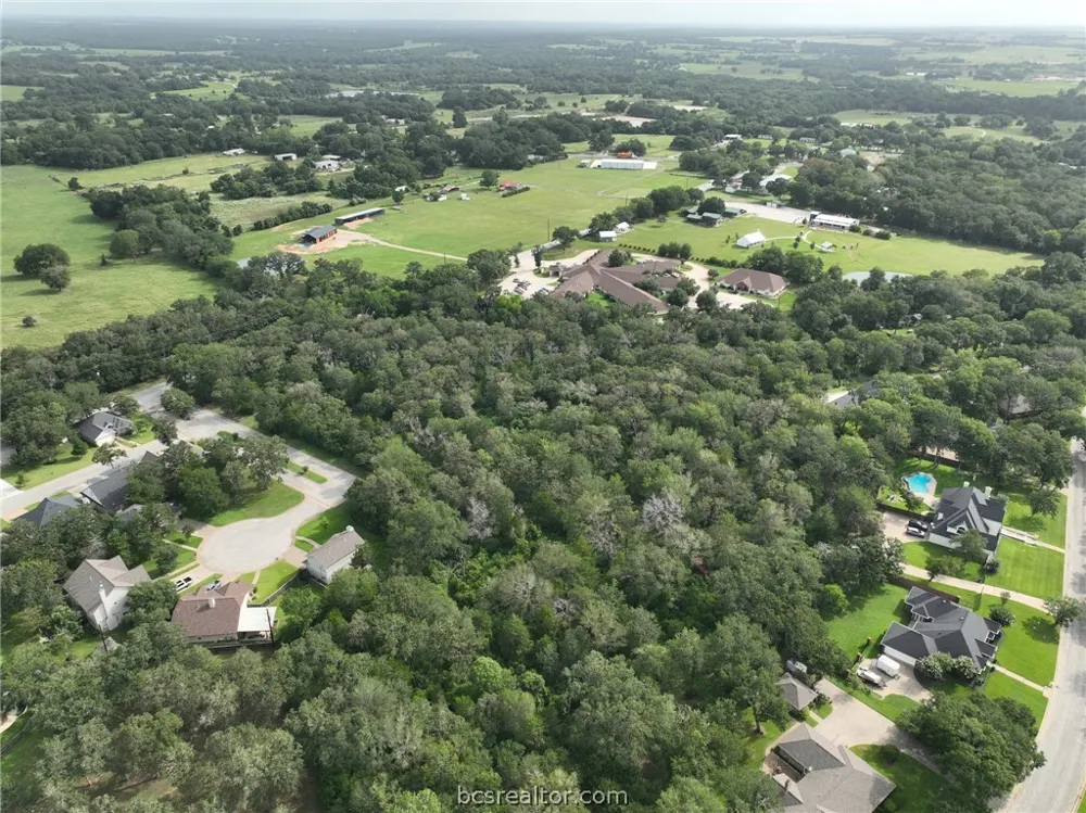 7 Country Club Drive Caldwell, TX 77836