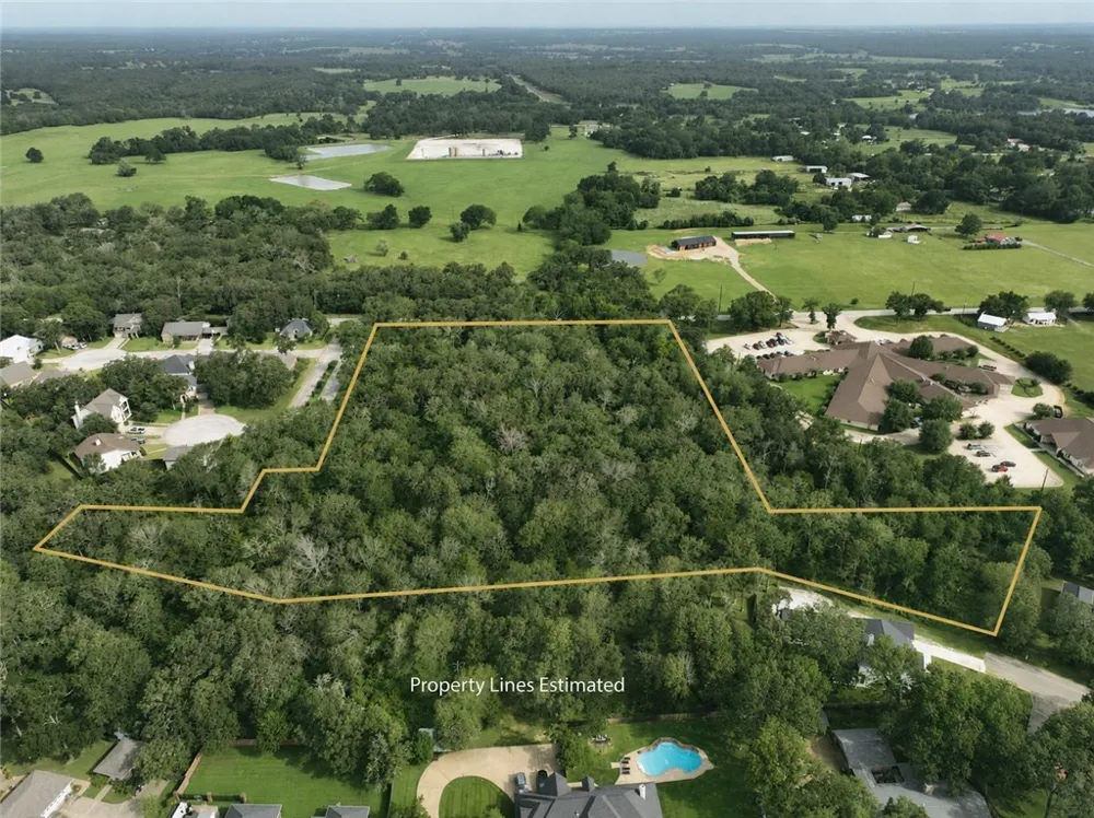 7 Country Club Drive Caldwell, TX 77836