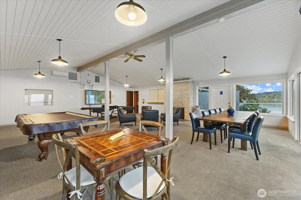 3697 Driftwood Drive Clinton, WA 98236