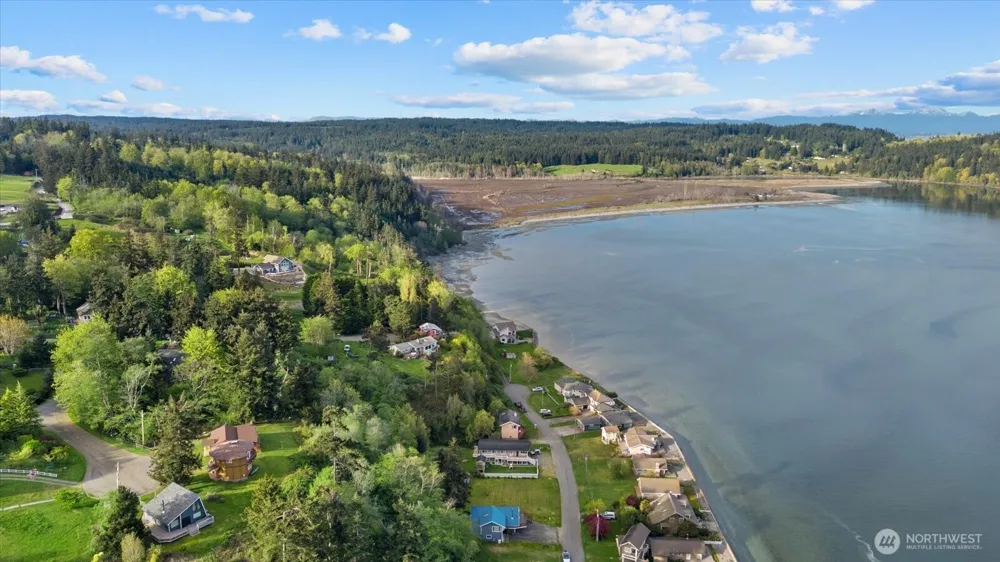 3697 Driftwood Drive Clinton, WA 98236