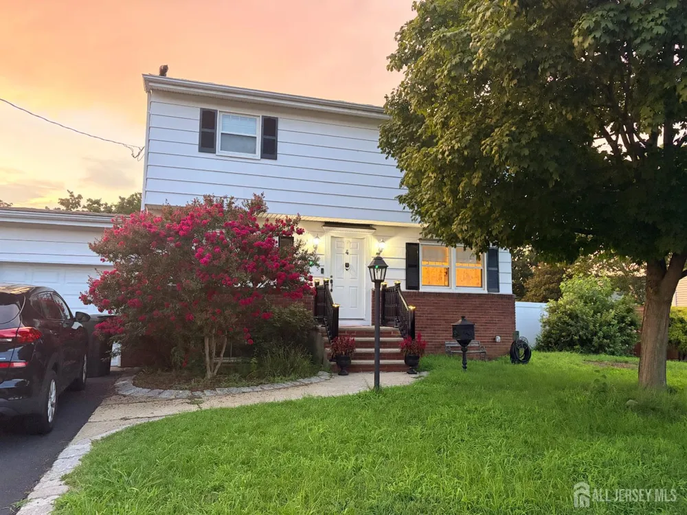 4 Bucknell Drive Hazlet, NJ 07730