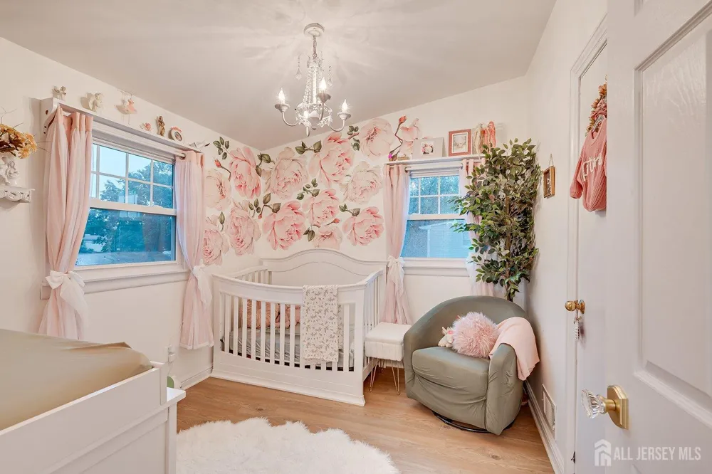 4 Bucknell Drive Hazlet, NJ 07730