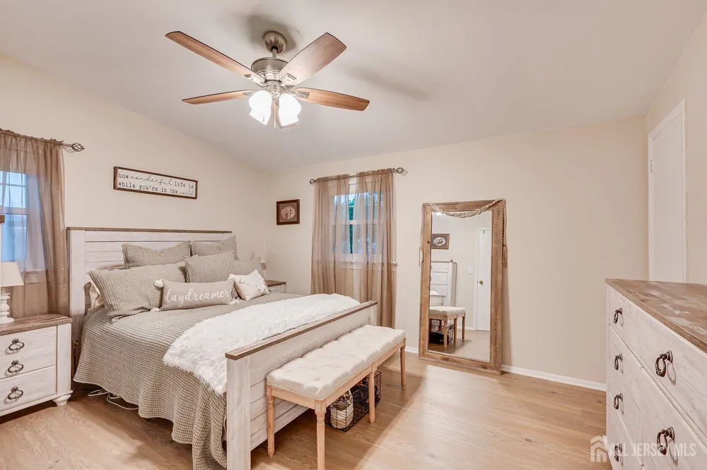 4 Bucknell Drive Hazlet, NJ 07730