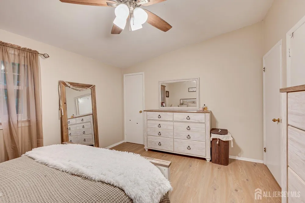 4 Bucknell Drive Hazlet, NJ 07730