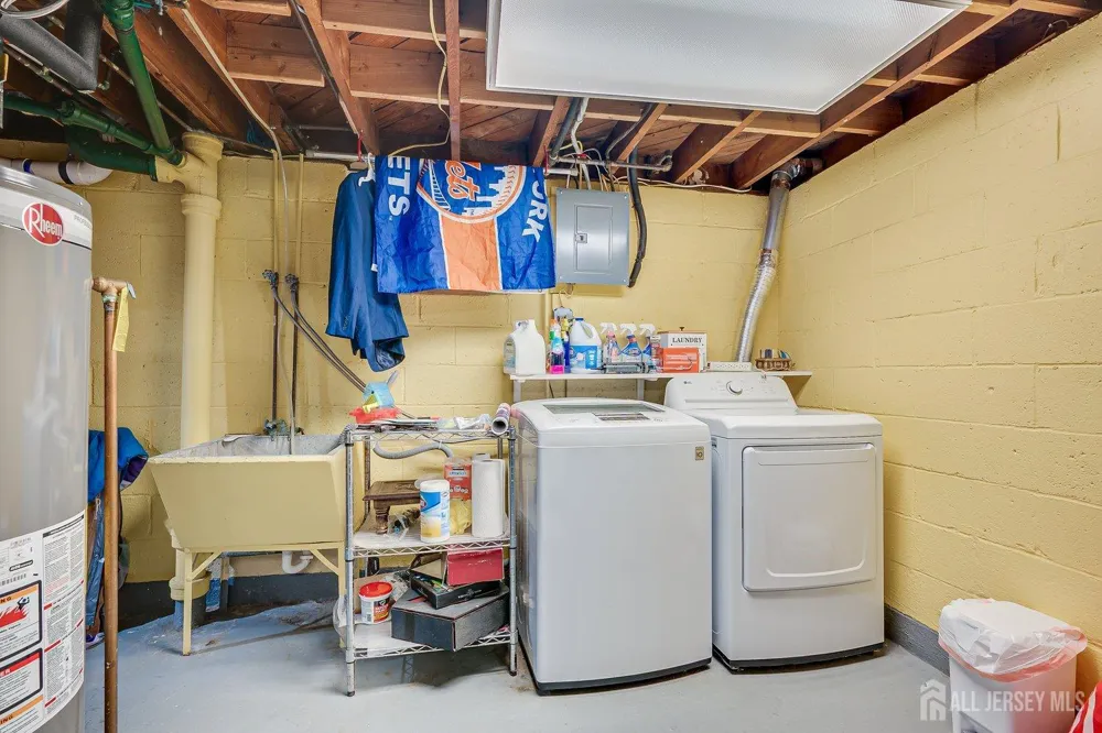 4 Bucknell Drive Hazlet, NJ 07730