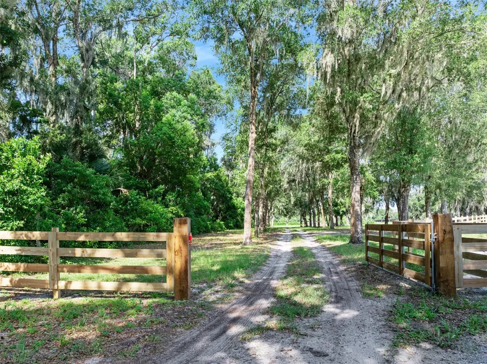 BLACKBURN ROAD Pierson, FL 32180