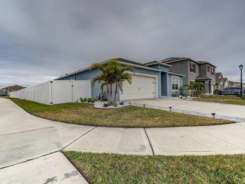 1836 DELROSE ROAD Kissimmee, FL 34744