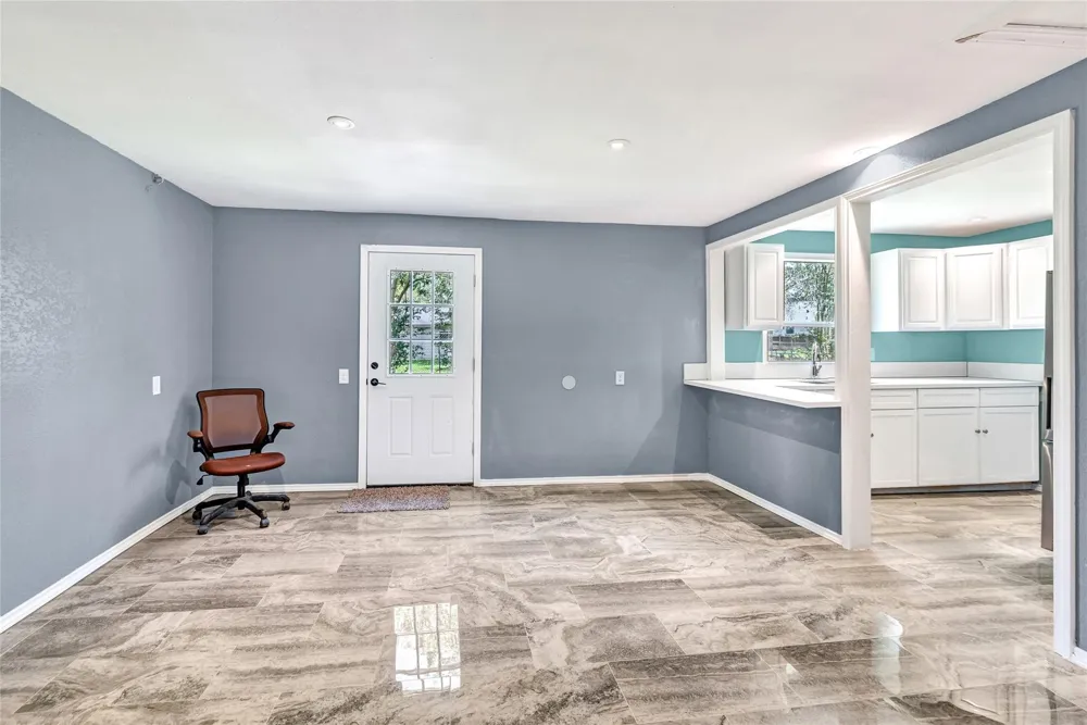 3202 Mckinney Drive La Marque, TX 77568