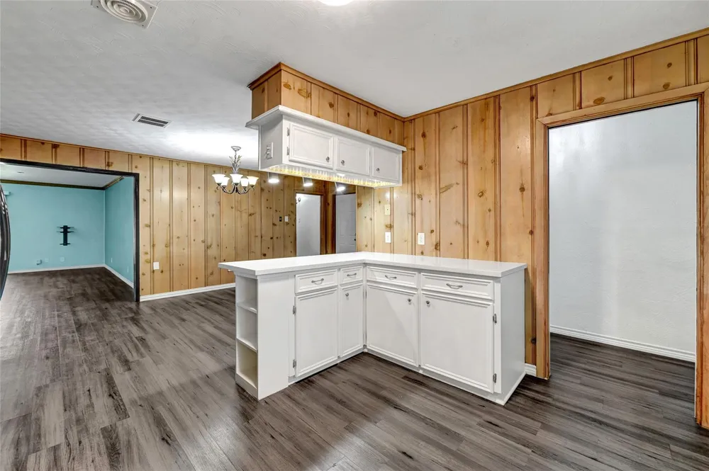 3202 Mckinney Drive La Marque, TX 77568