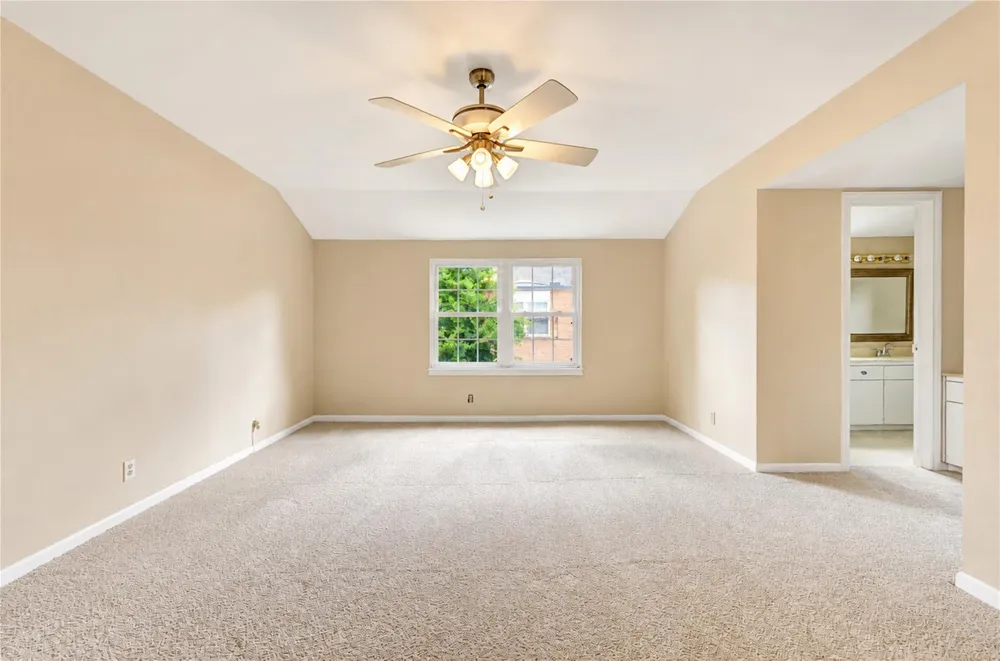 12710 Huntingwick Drive #121 Houston, TX 77024