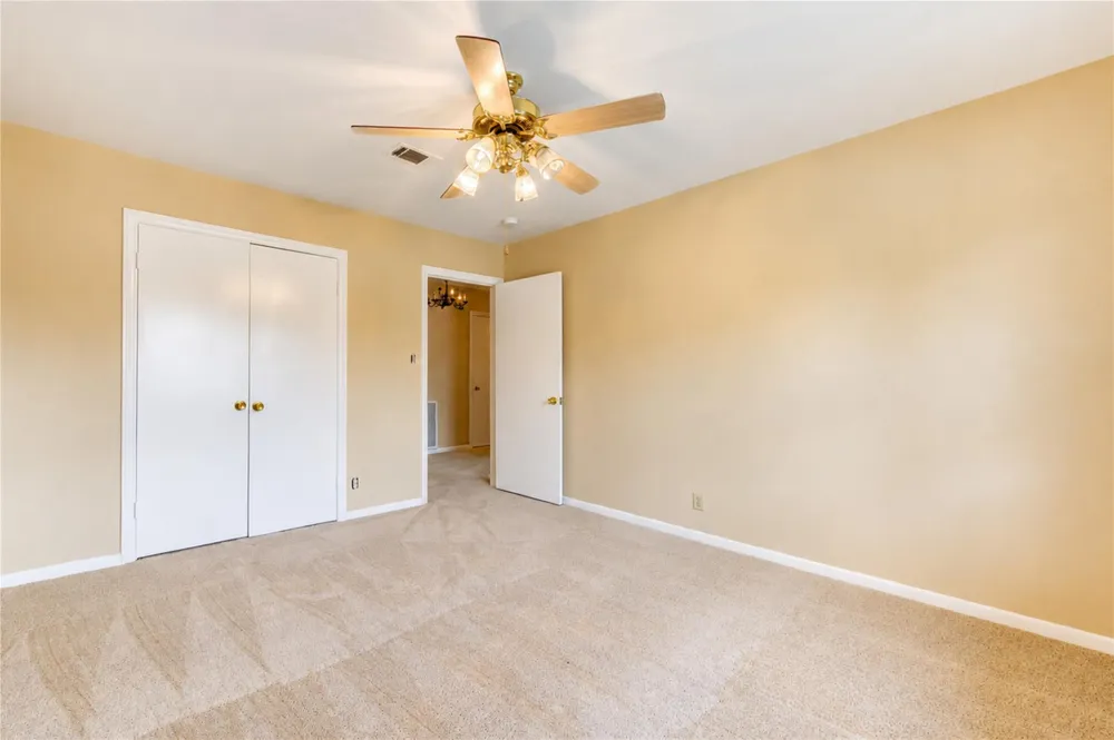 12710 Huntingwick Drive #121 Houston, TX 77024
