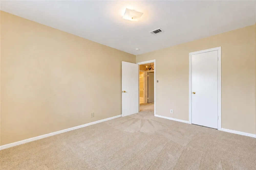 12710 Huntingwick Drive #121 Houston, TX 77024