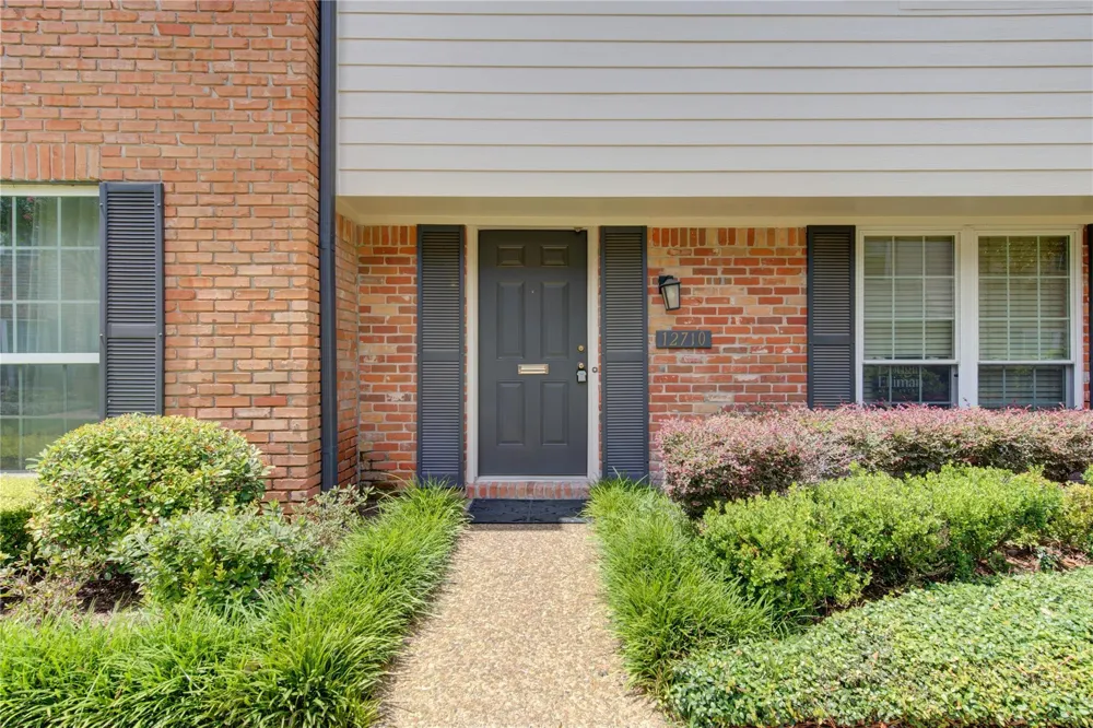 12710 Huntingwick Drive #121 Houston, TX 77024