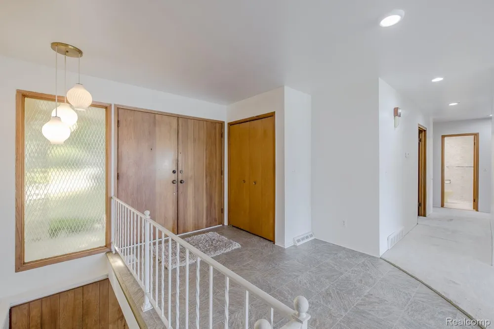 3108 Schoolhouse Drive Waterford Charter Township, MI 48329