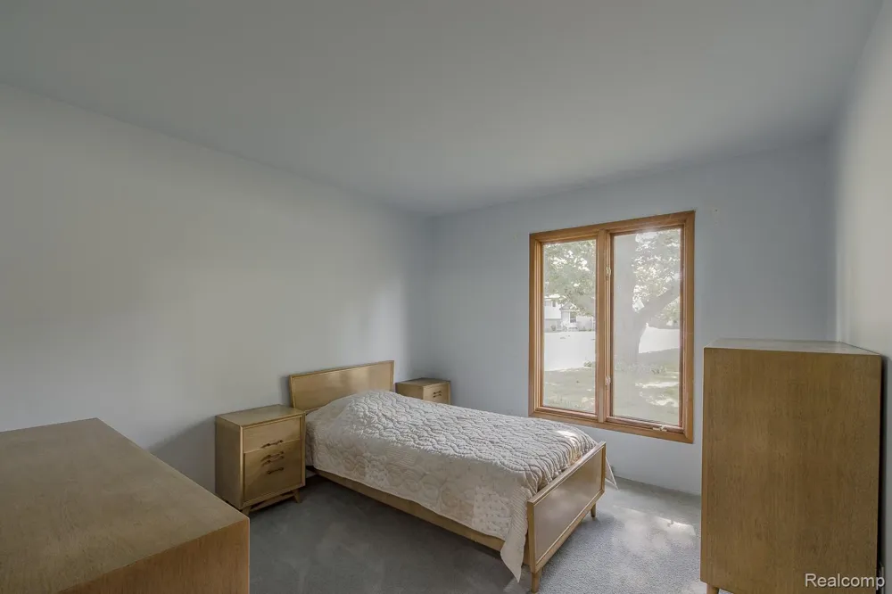 3108 Schoolhouse Drive Waterford Charter Township, MI 48329