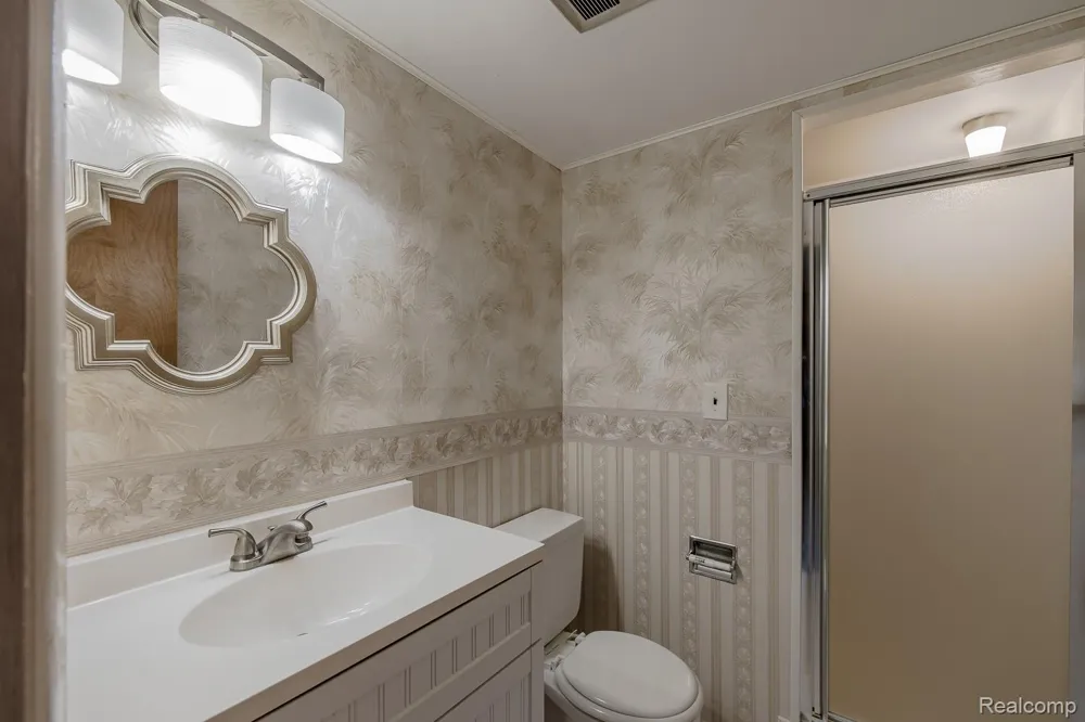 3108 Schoolhouse Drive Waterford Charter Township, MI 48329