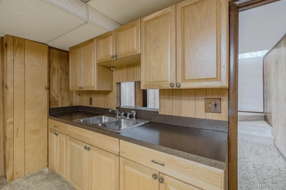 3108 Schoolhouse Drive Waterford Charter Township, MI 48329