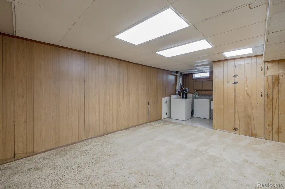 3108 Schoolhouse Drive Waterford Charter Township, MI 48329