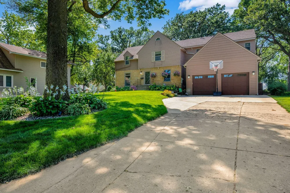 1210 Albion Avenue Fairmont, MN 56031