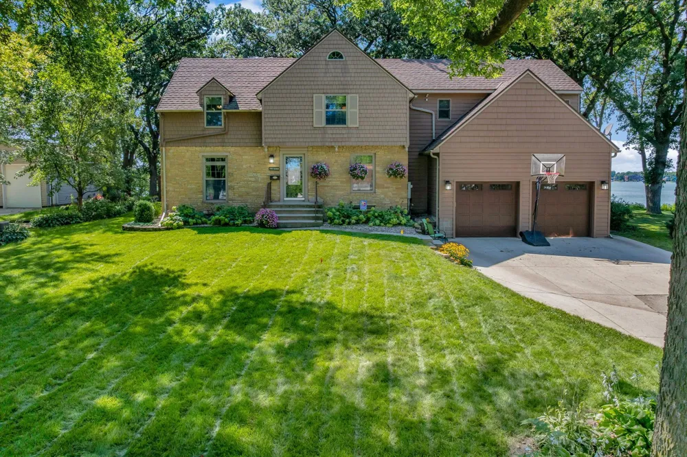 1210 Albion Avenue Fairmont, MN 56031