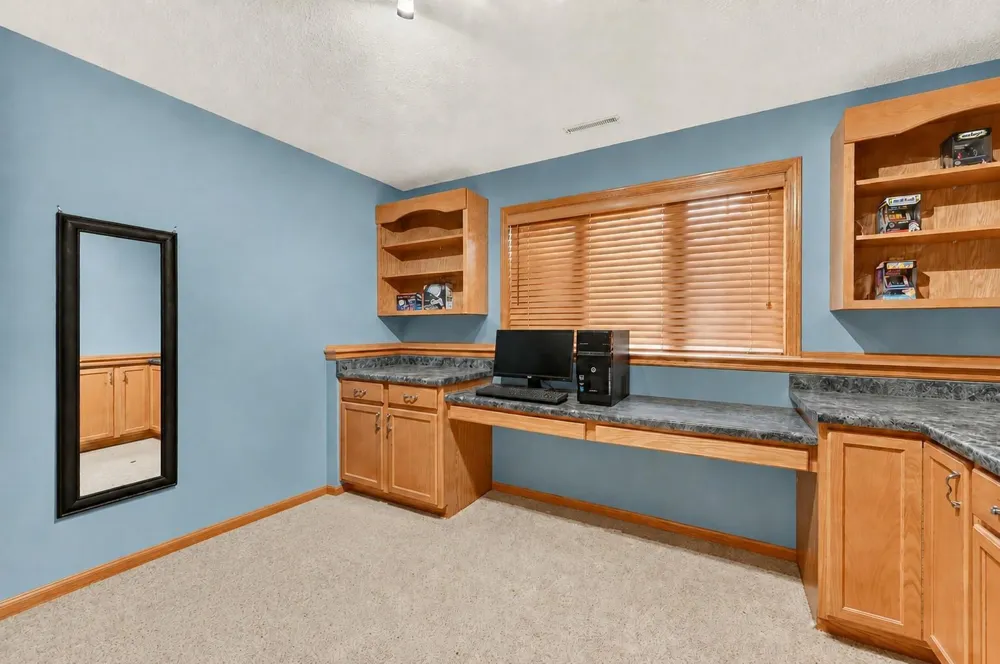 3931 Birmingham Lane NW Rochester, MN 55901