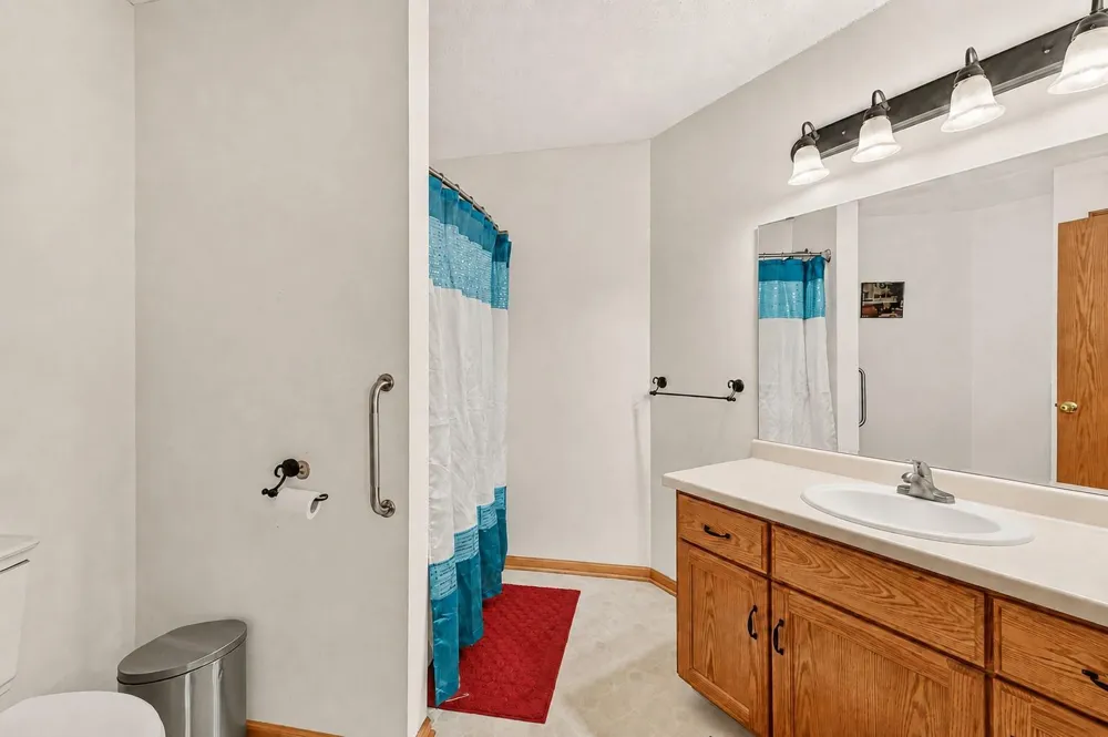 3931 Birmingham Lane NW Rochester, MN 55901