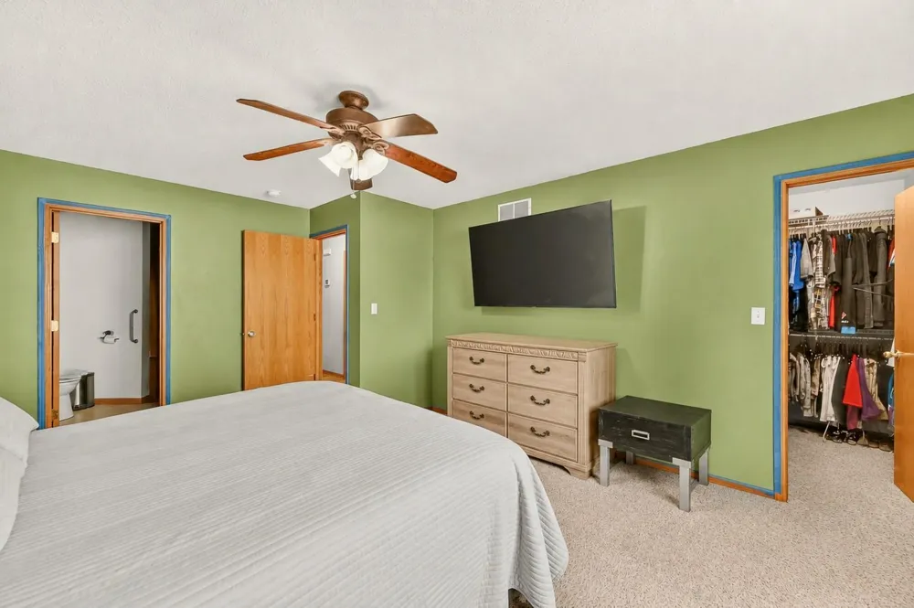 3931 Birmingham Lane NW Rochester, MN 55901