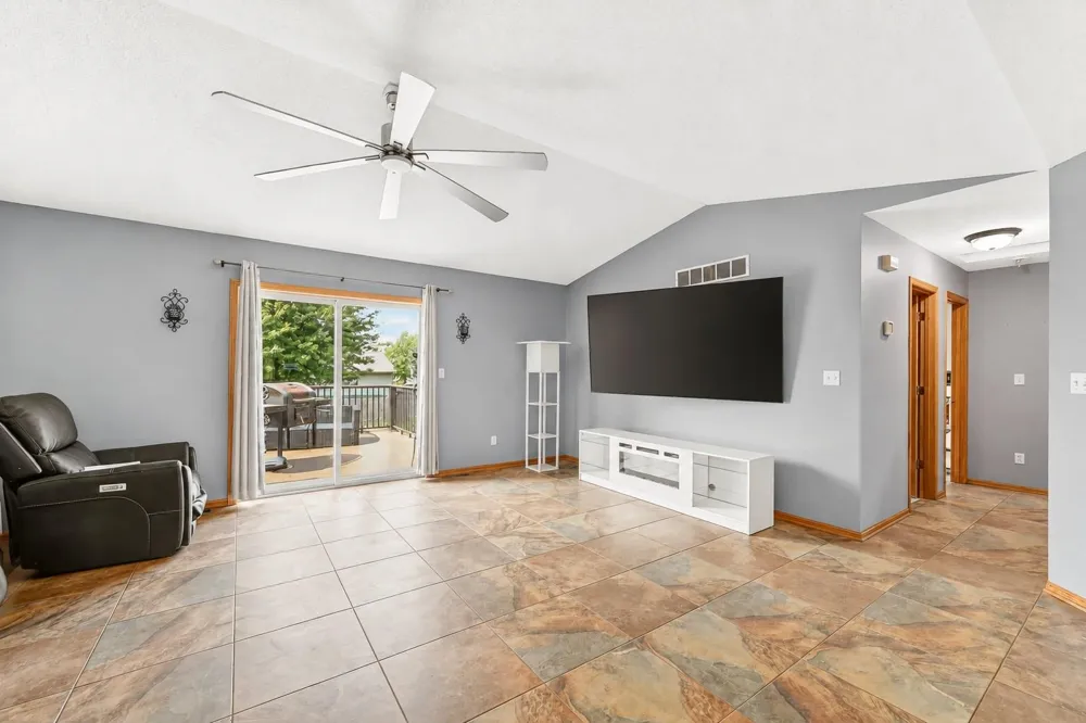 3931 Birmingham Lane NW Rochester, MN 55901