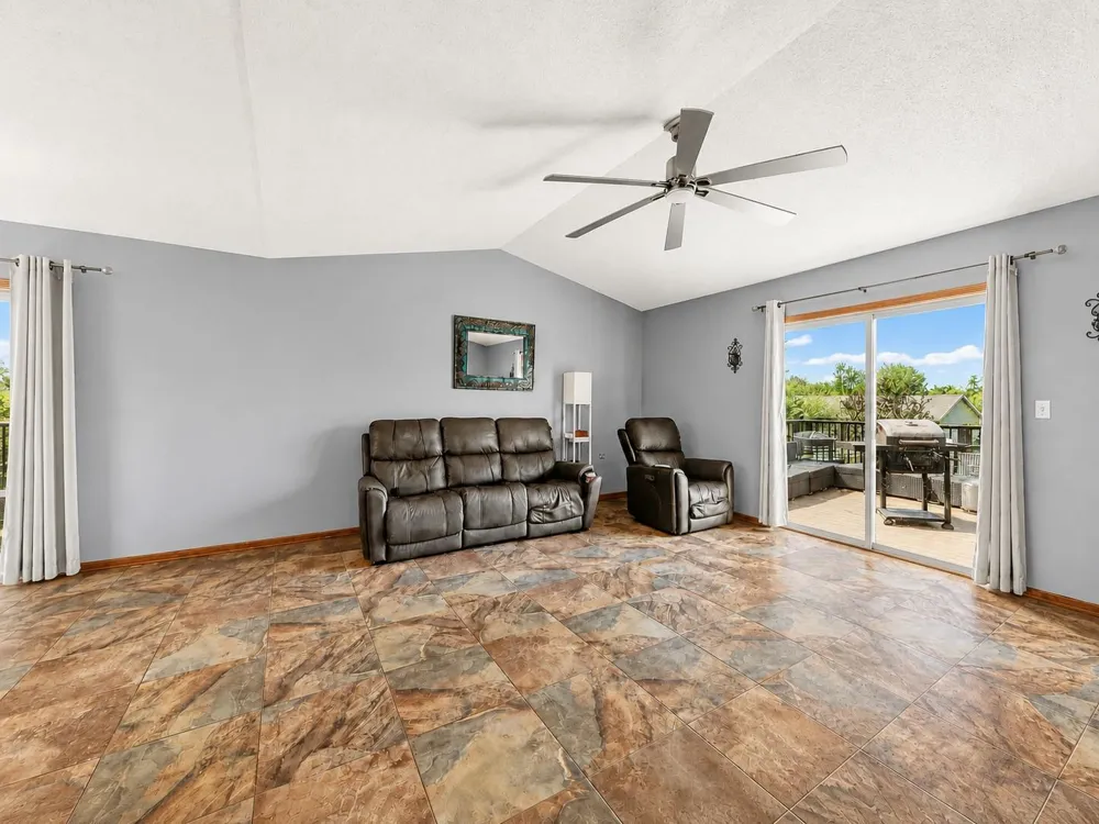3931 Birmingham Lane NW Rochester, MN 55901