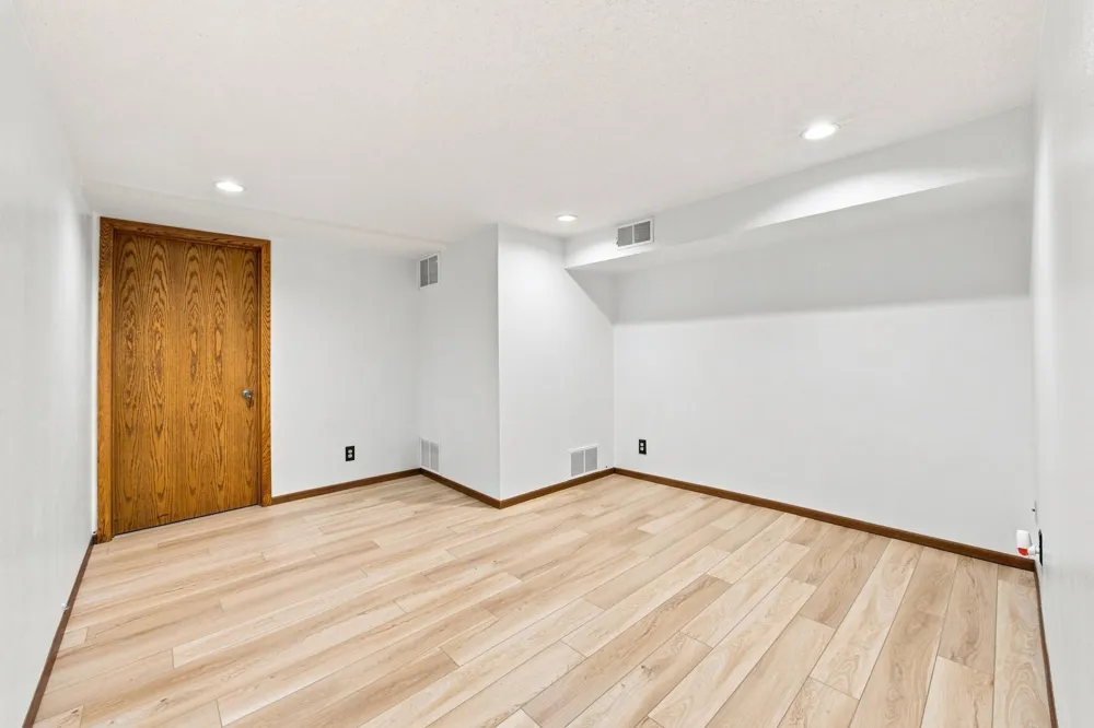 3012 10th Street #B12 Fargo, ND 58102