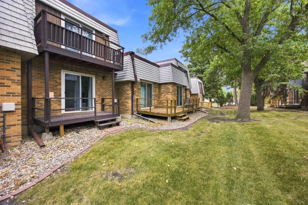 3012 10th Street #B12 Fargo, ND 58102