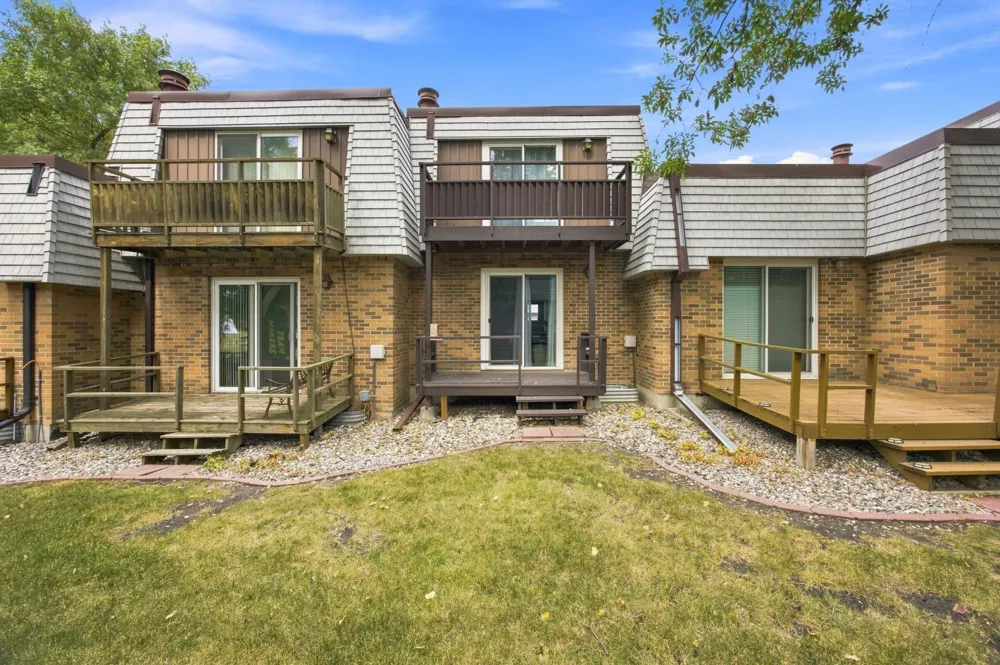 3012 10th Street #B12 Fargo, ND 58102