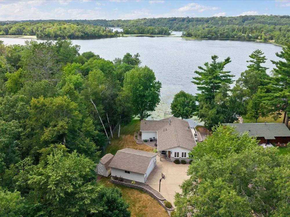 15809 Pine Shores Road Brainerd, MN 56401