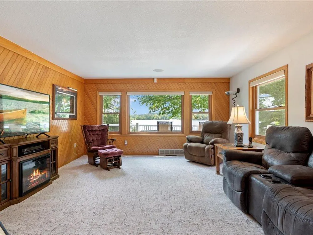15809 Pine Shores Road Brainerd, MN 56401