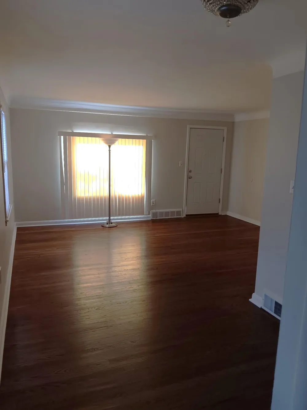 20460 Winston Detroit, MI 48219